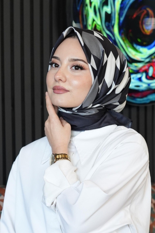 Geometrik Desen Siyah - Beyaz Soft Pamuk Eşarp - 1