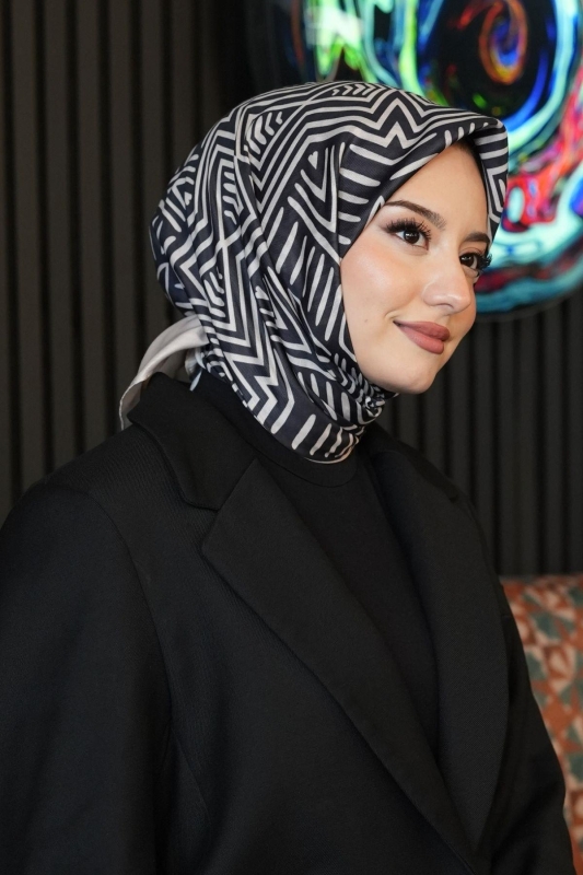 Geometrik Desen Siyah Soft Pamuk Eşarp - 1
